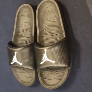 Black jordan slides size 5